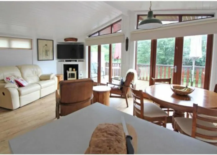 Astbury Falls Luxury Retreats