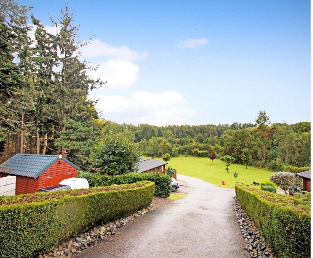 Astbury Falls Luxury Retreats *